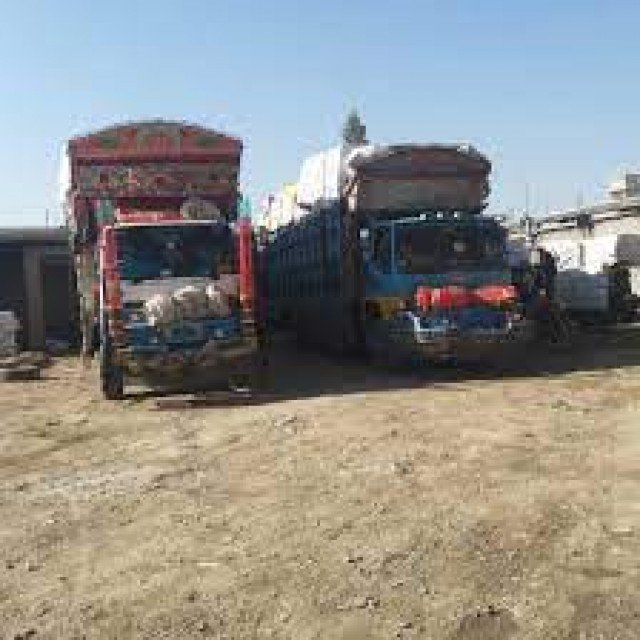 ٹرانسپورٹروں نے مسافروں کو دہرے عذاب میں ڈال دیا