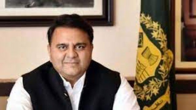 اگر عمران خان اور ہم دہشت گرد ہیں تو پھر بات ختم ہوگئی ہے، فواد چوہدری