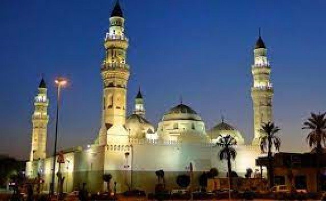 شب برات پر پہاڑوں پر چراغاں، جگہ جگہ محافل