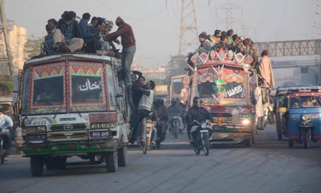 زائد کرایہ وصول کرنے پر نجی ٹرانسپورٹ کمپنی کیخلاف کارروائی
