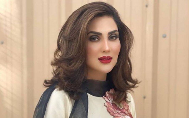 سابق شوہر کی برائی نہیں سن سکتی ،فضا علی