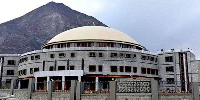 انڈومنٹ فنڈ کی معطلی سے سینکڑوں مریضوں کی زندگیاں دائو پر لگ گئیں