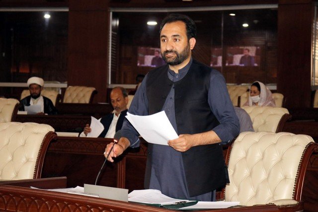 حکومت وفاق کے سامنے ڈٹ جائے، مسئلہ حل ہوجائے گا، اپوزیشن لیڈر