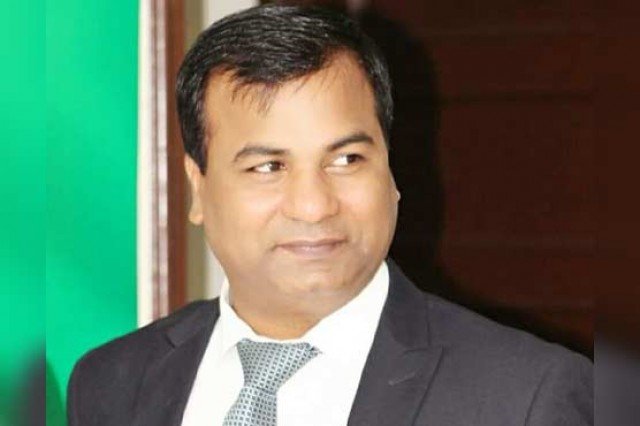 سٹیج اداکار طاہر انجم قاتلانہ حملہ، بال بال بچ گئے