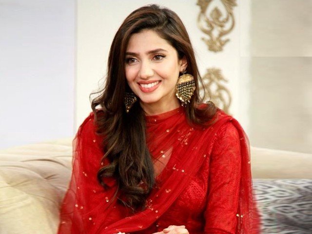 ماہرہ خان کی ساڑھی میں تصاویر پر مداح فدا ح ہوگئے