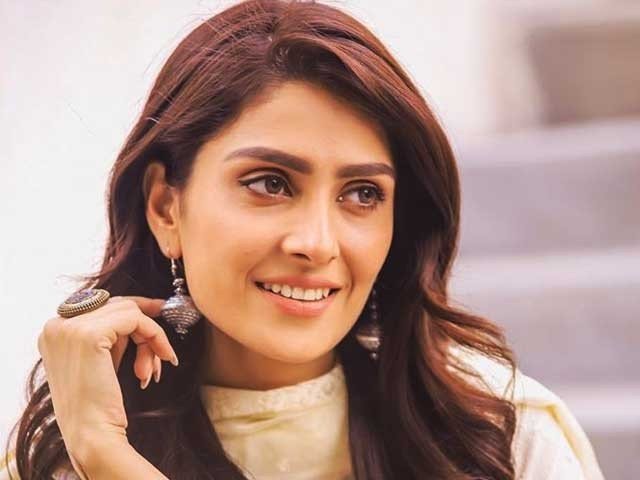 اپنے کام سے رشتوں کی اہمیت کو سیکھا، شوہر کی بہت قدر کرتی ہوں‘ عائزہ