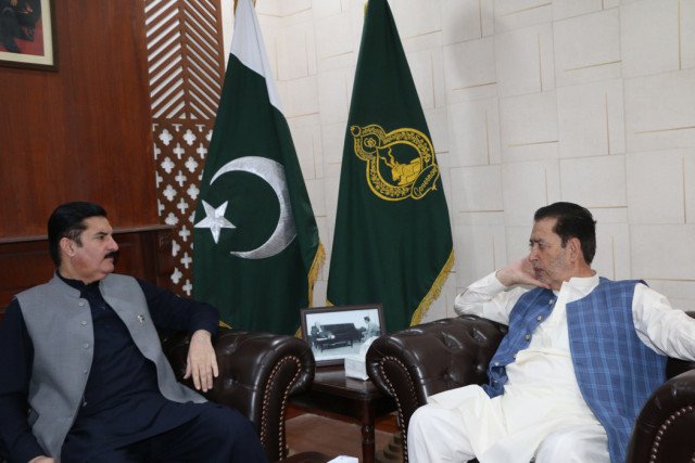 مہدی شاہ اورفیصل کنڈی کی ملاقات، سیاحتی شعبہ کی ترقی کیلئے ملکر کام کرنے پر اتفاق