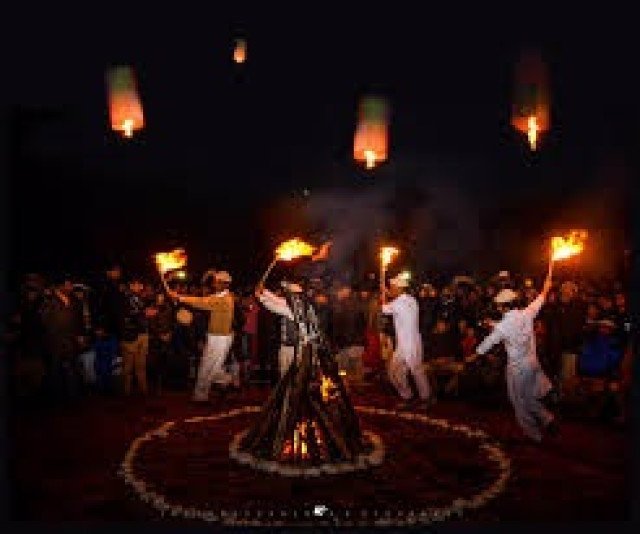 بلتستان میں جشن مے فنگ دھوم دھام سے منایا گیا