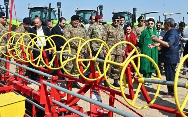 پاک فوج ملک کی معاشی ترقی کے عمل میں بھرپور حمایت جاری رکھے گی، آرمی چیف