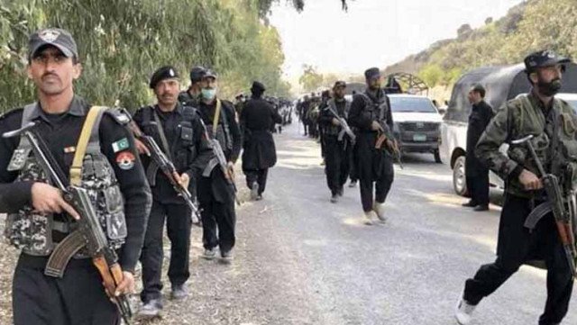 قلات میں سکیورٹی فورسز کی گاڑی پر حملہ ،ایک اہلکار شہید، چار زخمی
