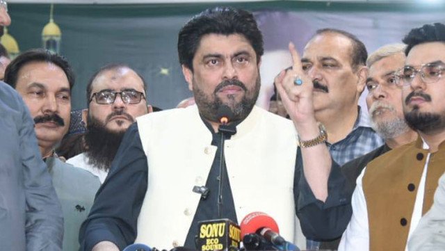 دہشت گرد پاکستان کو اپنے پیروں پر کھڑا نہیں ہونے دینا چاہتے، گورنر سندھ
